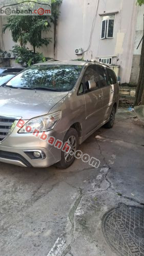 Toyota Innova 2.0G 2016 - ảnh 3