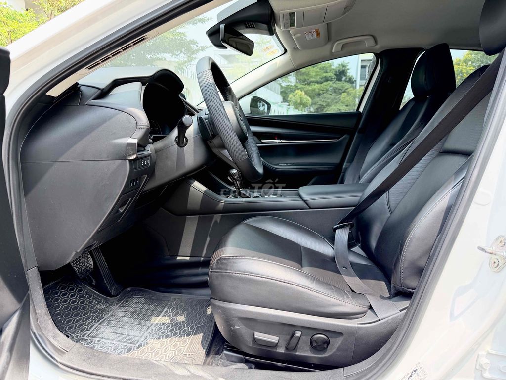 Mazda 3 2022 - ảnh 4