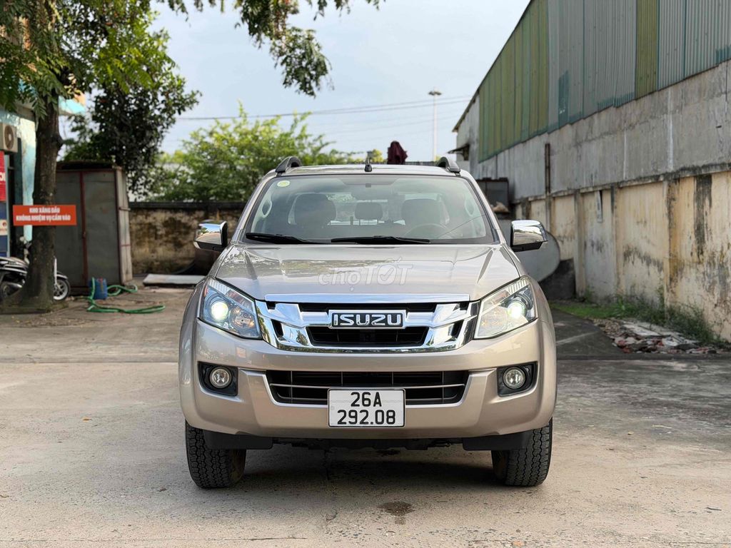 Isuzu 2016 - ảnh 1