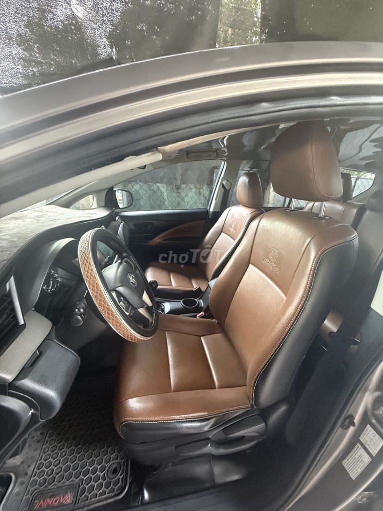 Toyota Innova 2.0E 2018 - ảnh 2