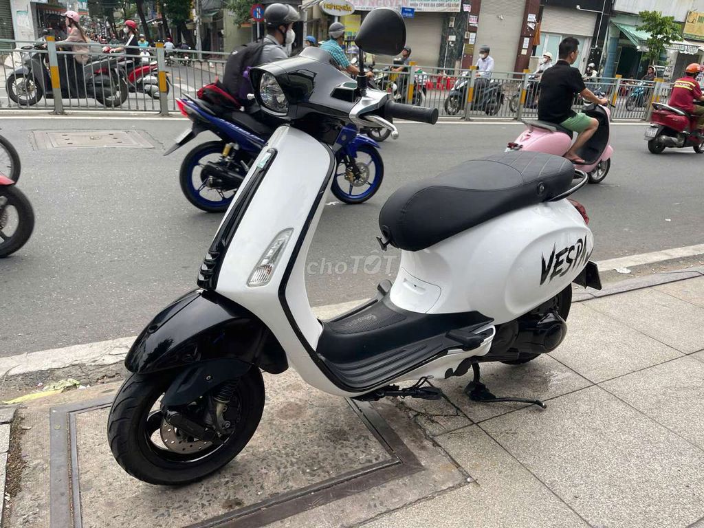 Piaggio Vespa 2015 - ảnh 2