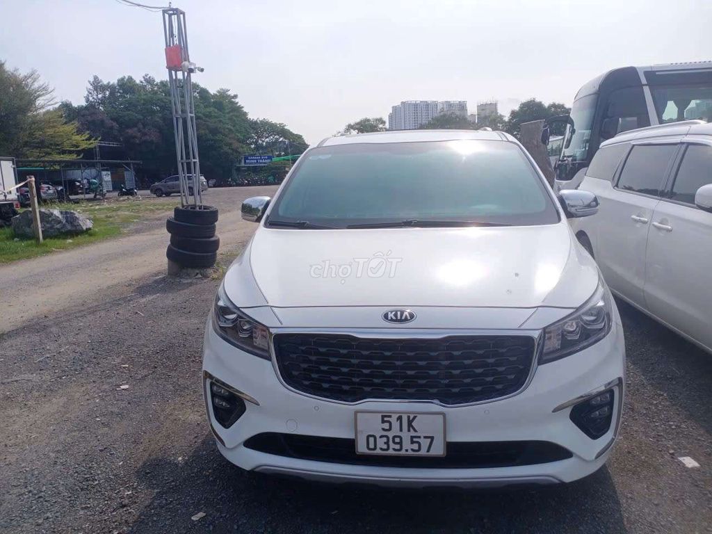 Kia Sedona 2021 - ảnh 1