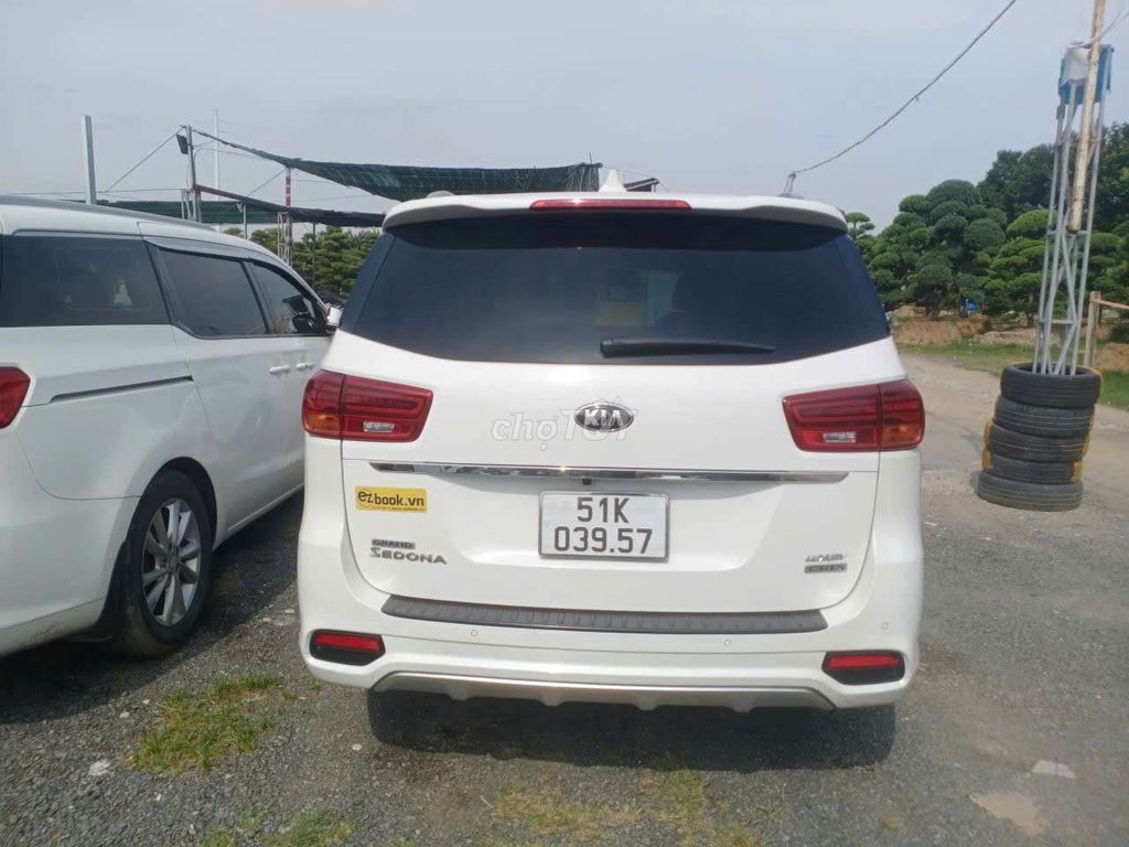 Kia Sedona 2021 - ảnh 2