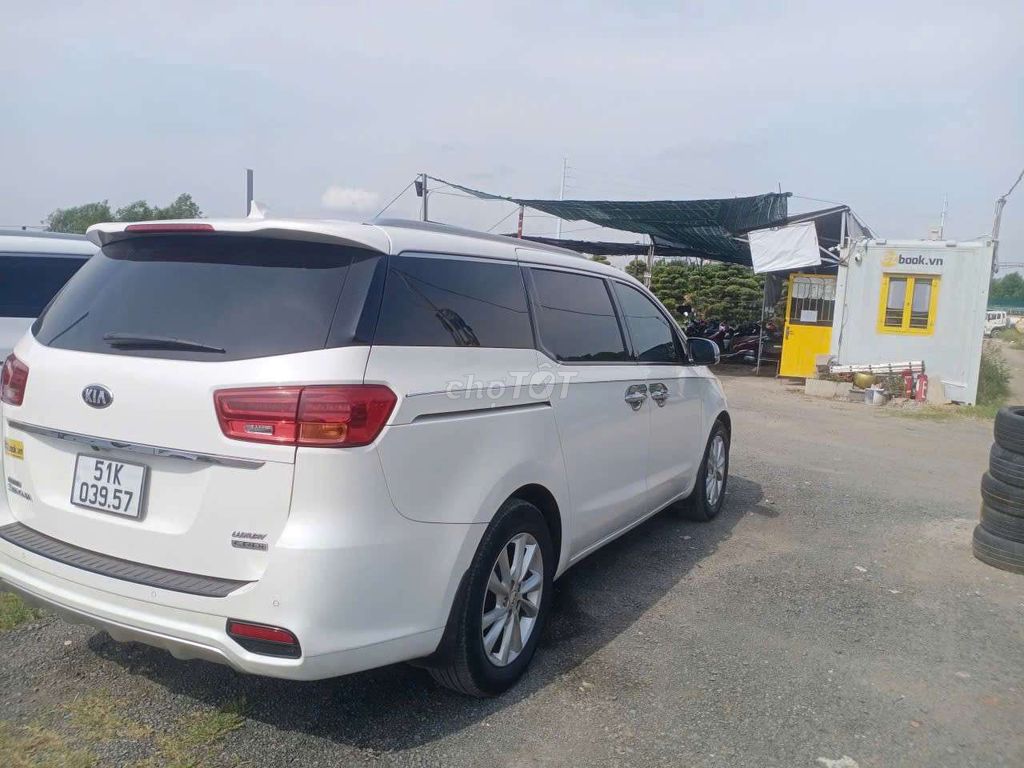 Kia Sedona 2021 - ảnh 3