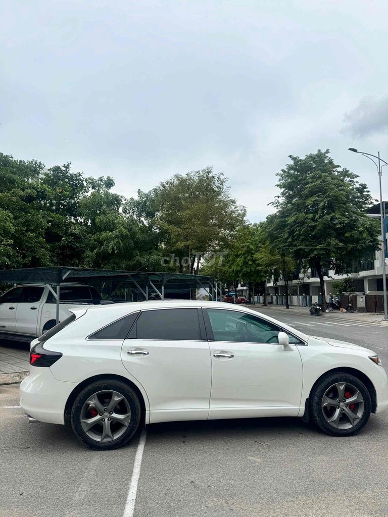 Toyota Venza 2009 - ảnh 2