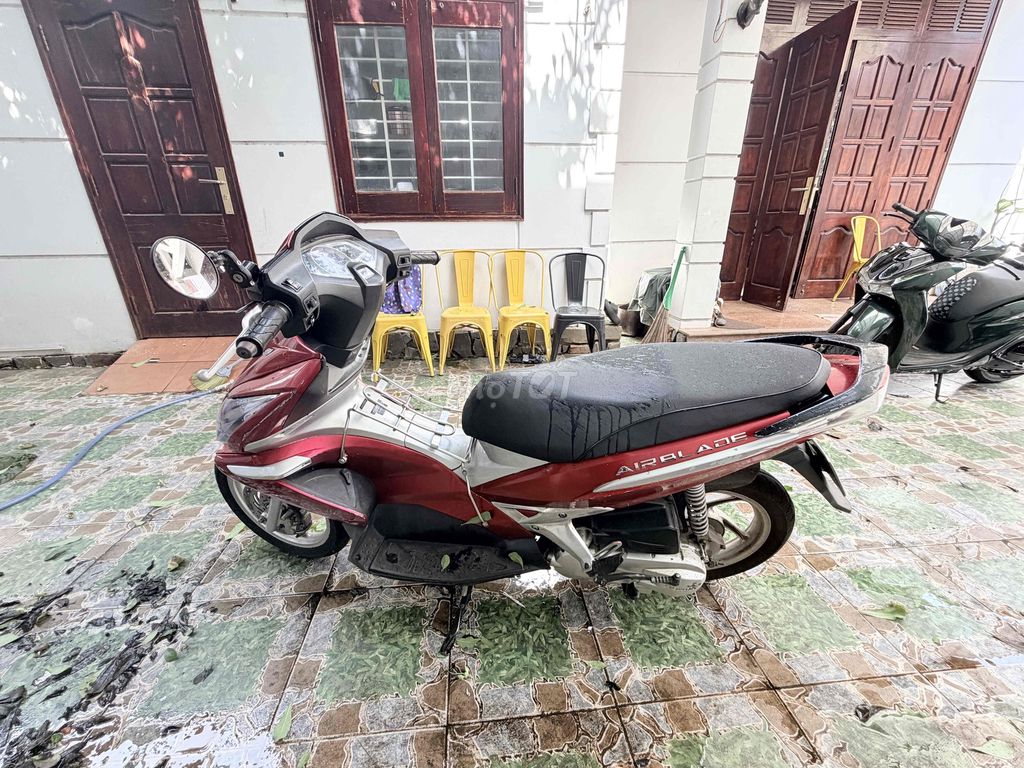Honda Air Blade 2010 - ảnh 2