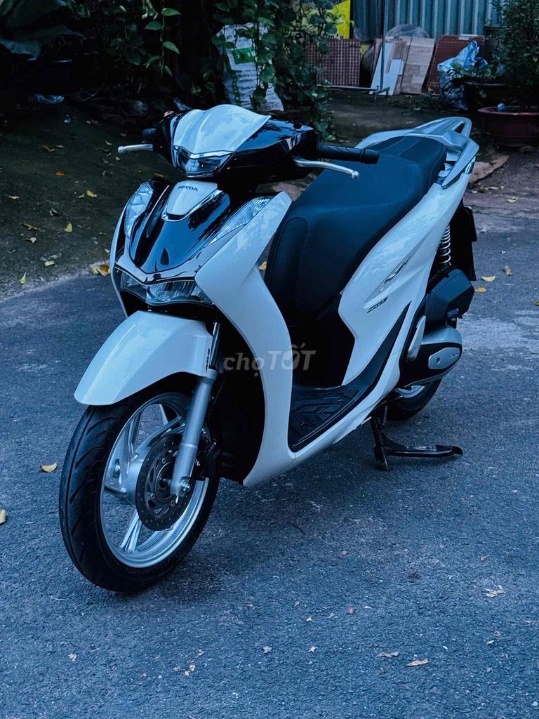 Honda SH 2025 - ảnh 1