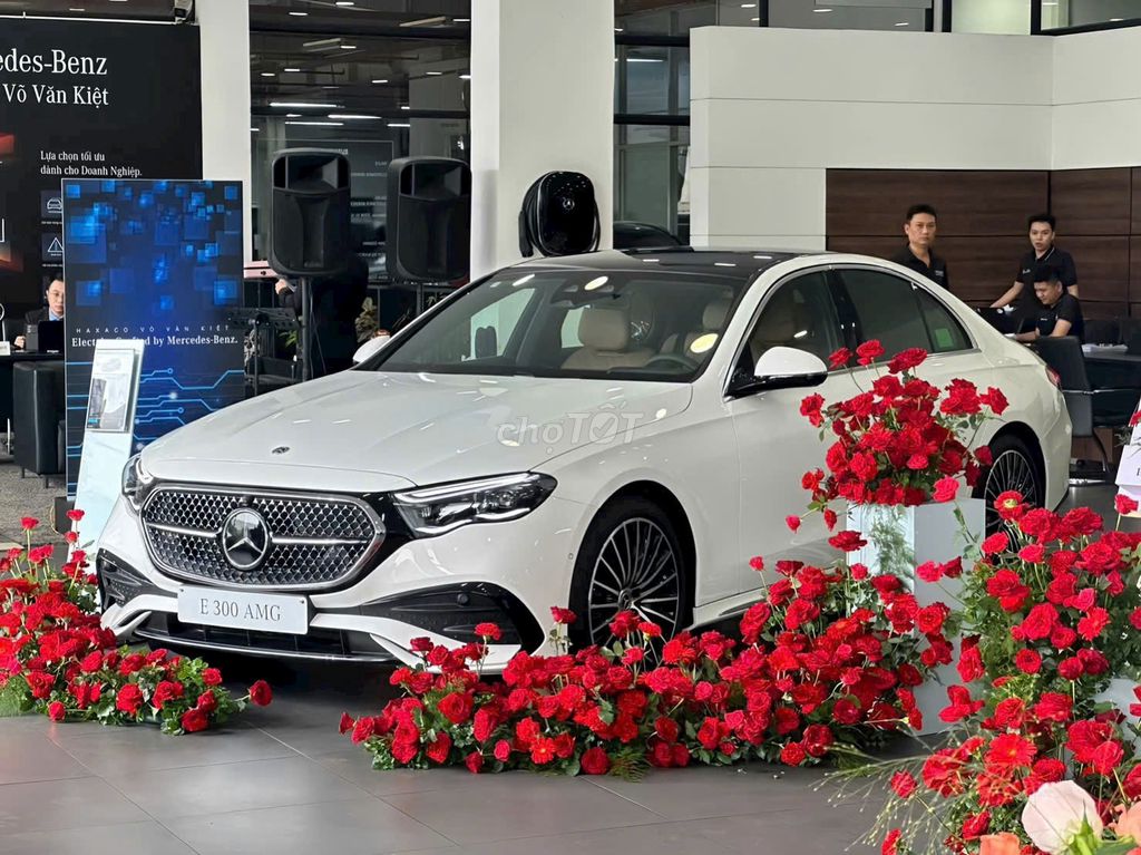 Mercedes-Benz 2025 - ảnh 4