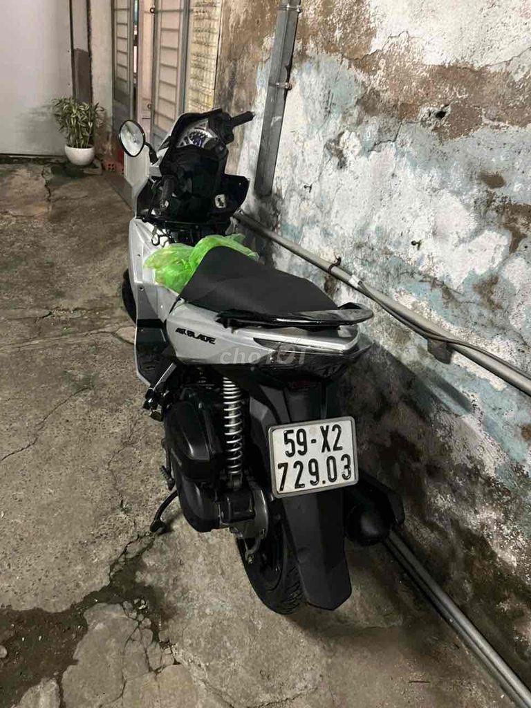 Honda Air Blade 2014 - ảnh 3