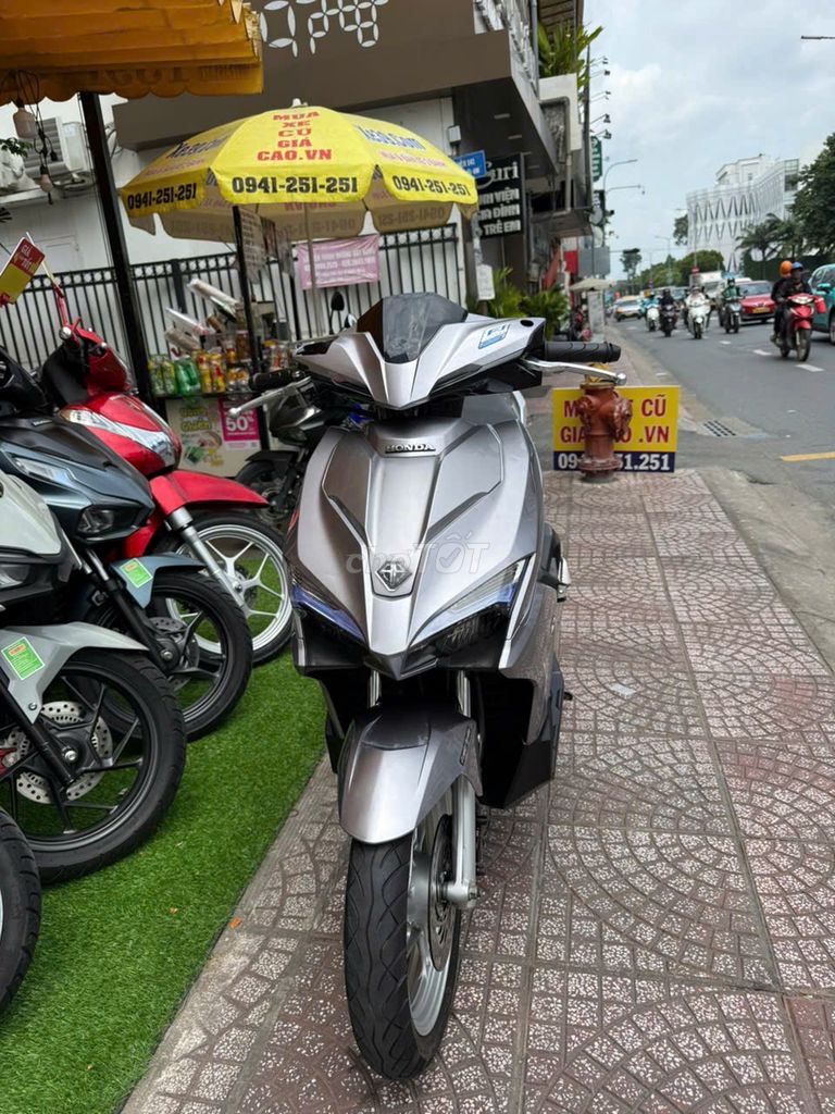 Honda Air Blade 2019 - ảnh 1