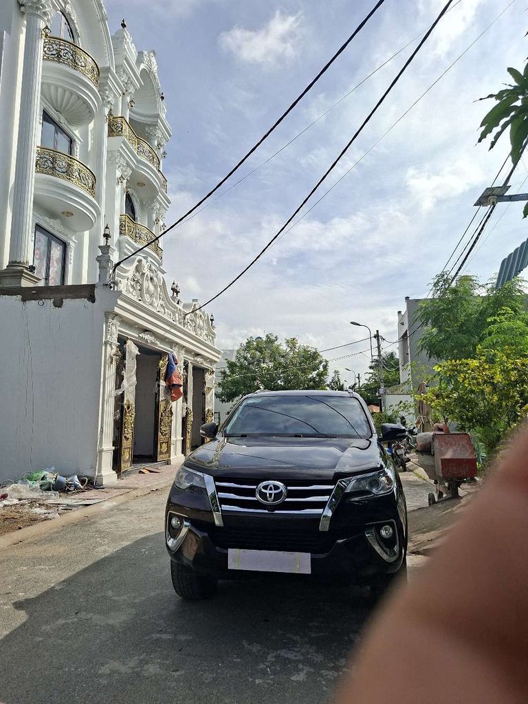 Toyota Fortuner 2018 - ảnh 1