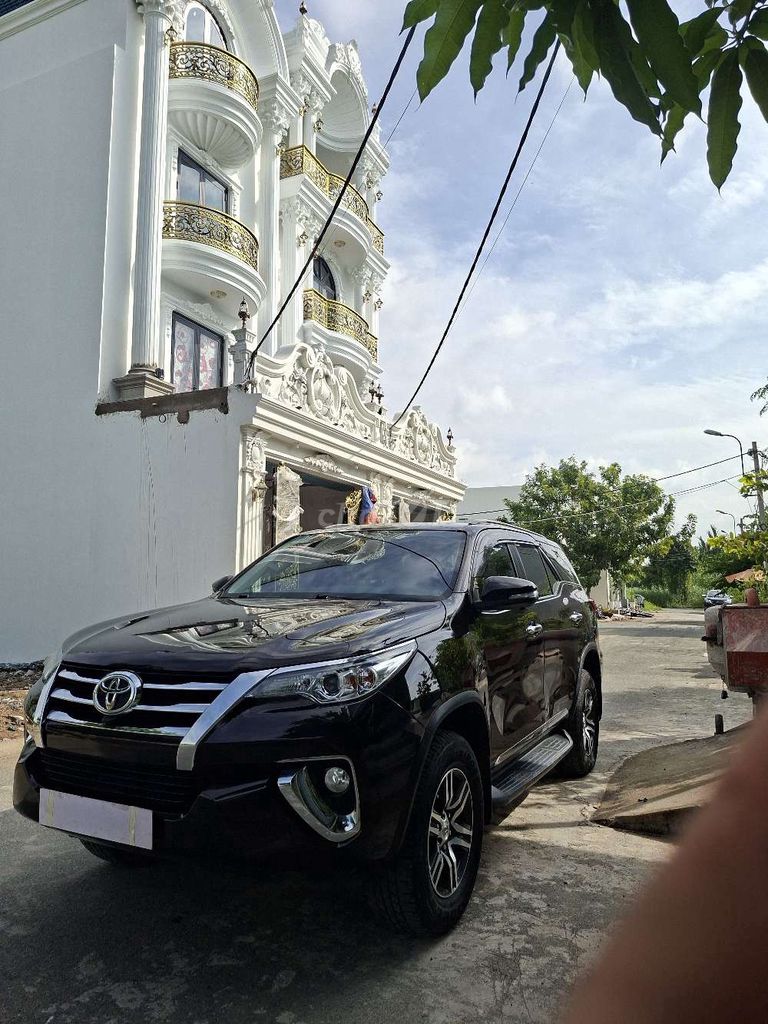 Toyota Fortuner 2018 - ảnh 2