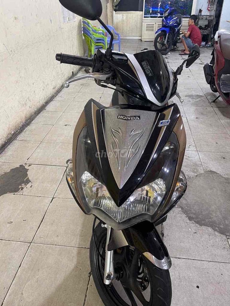 Honda Air Blade 2012 - ảnh 2