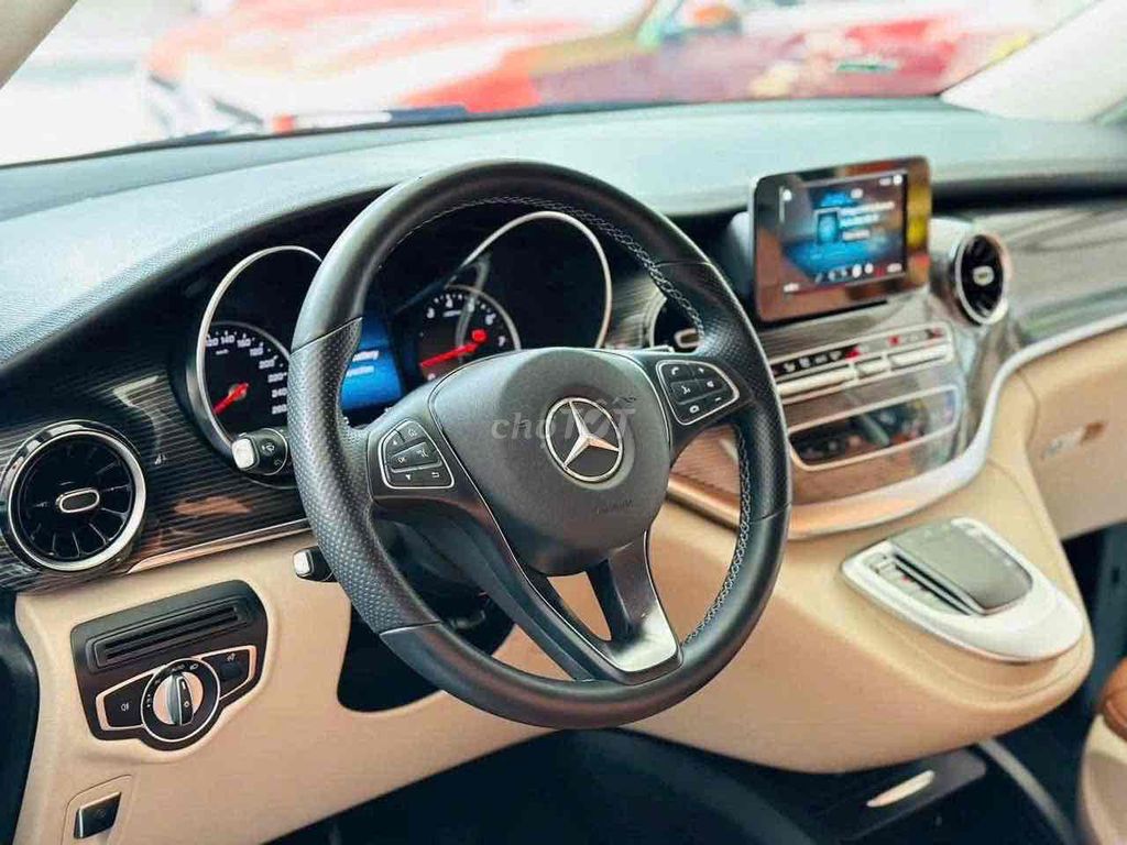 Mercedes-Benz - ảnh 3