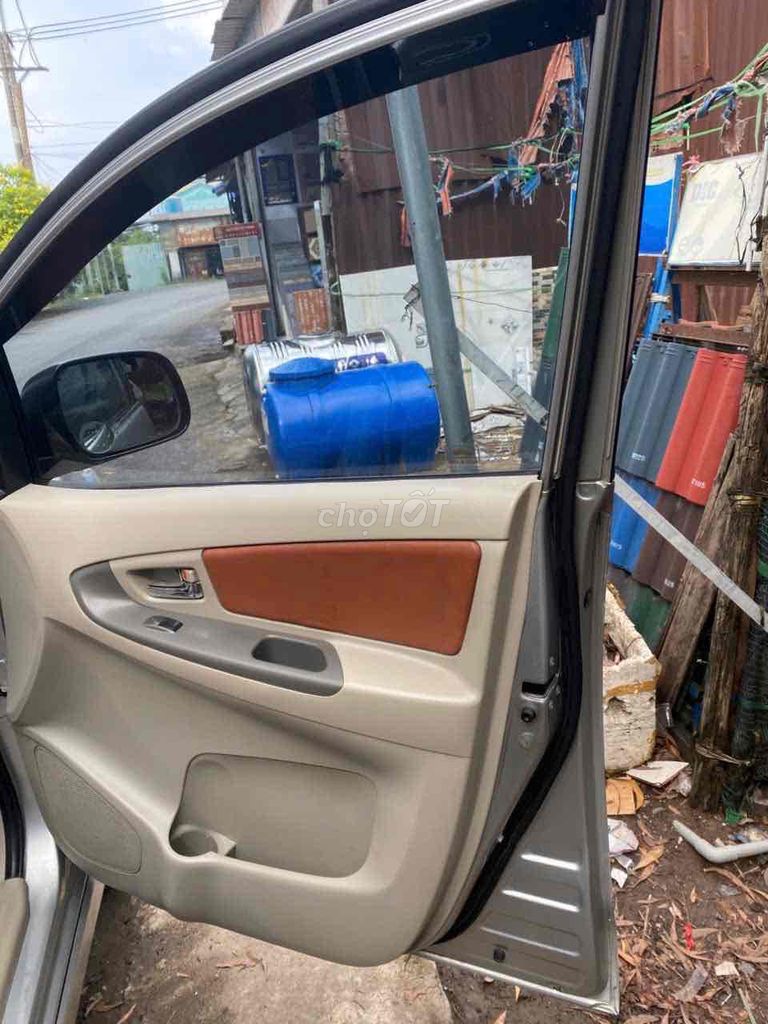 Toyota Innova 2015 - ảnh 5