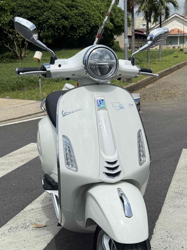 Piaggio Vespa 2025 - ảnh 1