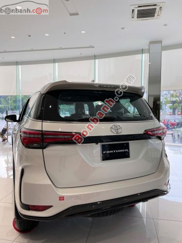 Toyota Fortuner 2026 - ảnh 4