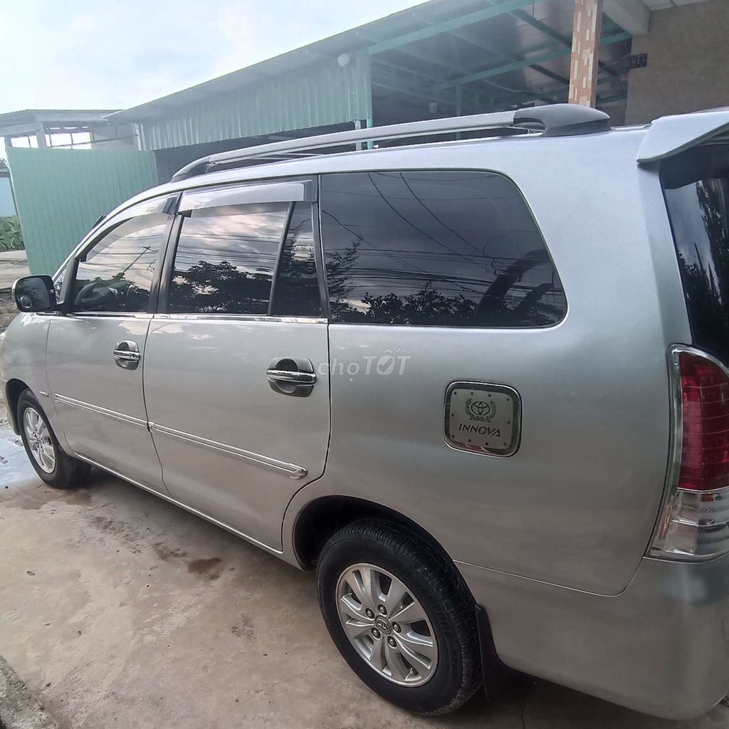 Toyota Innova G 2011 - ảnh 4