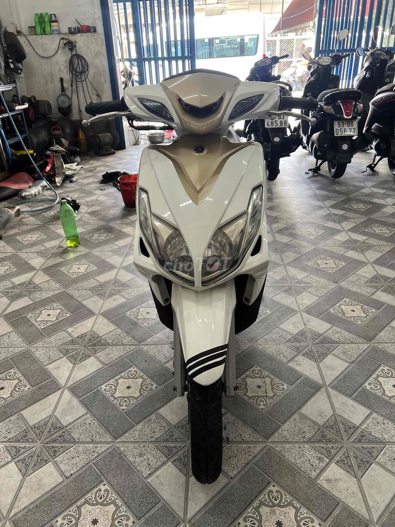 Yamaha Luvias 2015 - ảnh 1