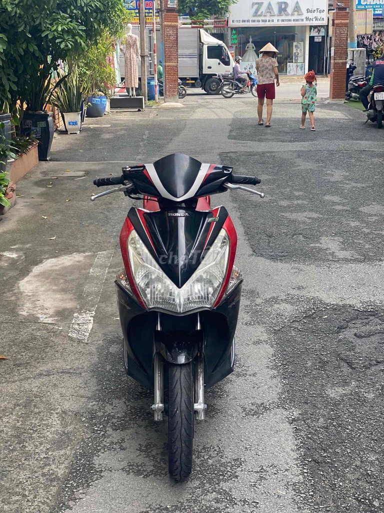 Honda Air Blade 2011 - ảnh 3