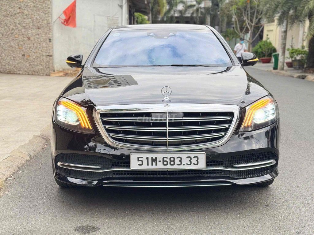Mercedes-Benz Maybach - ảnh 1