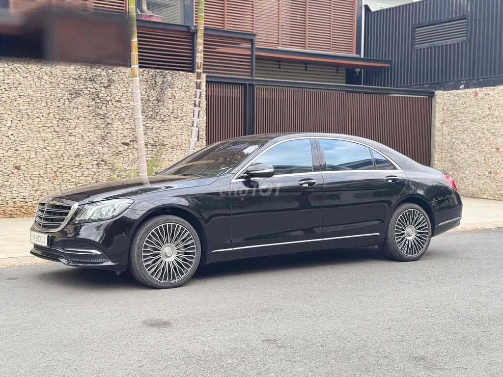 Mercedes-Benz Maybach - ảnh 5