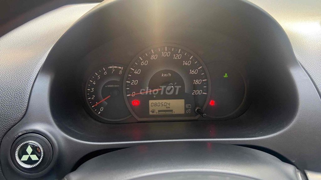 Mitsubishi Mirage - ảnh 5