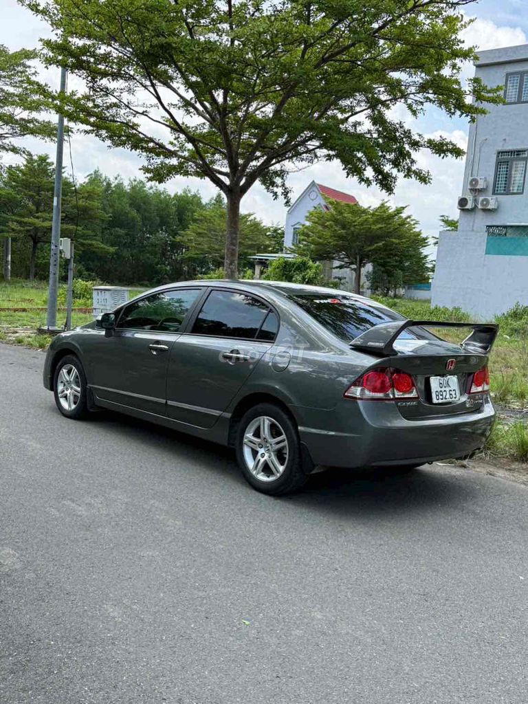 Honda Civic 2009 - ảnh 3