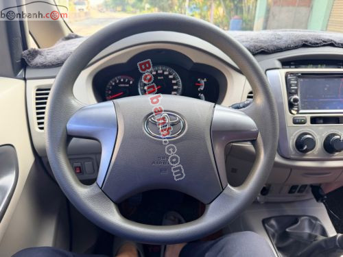 Toyota Innova 2.0E 2016 - ảnh 3