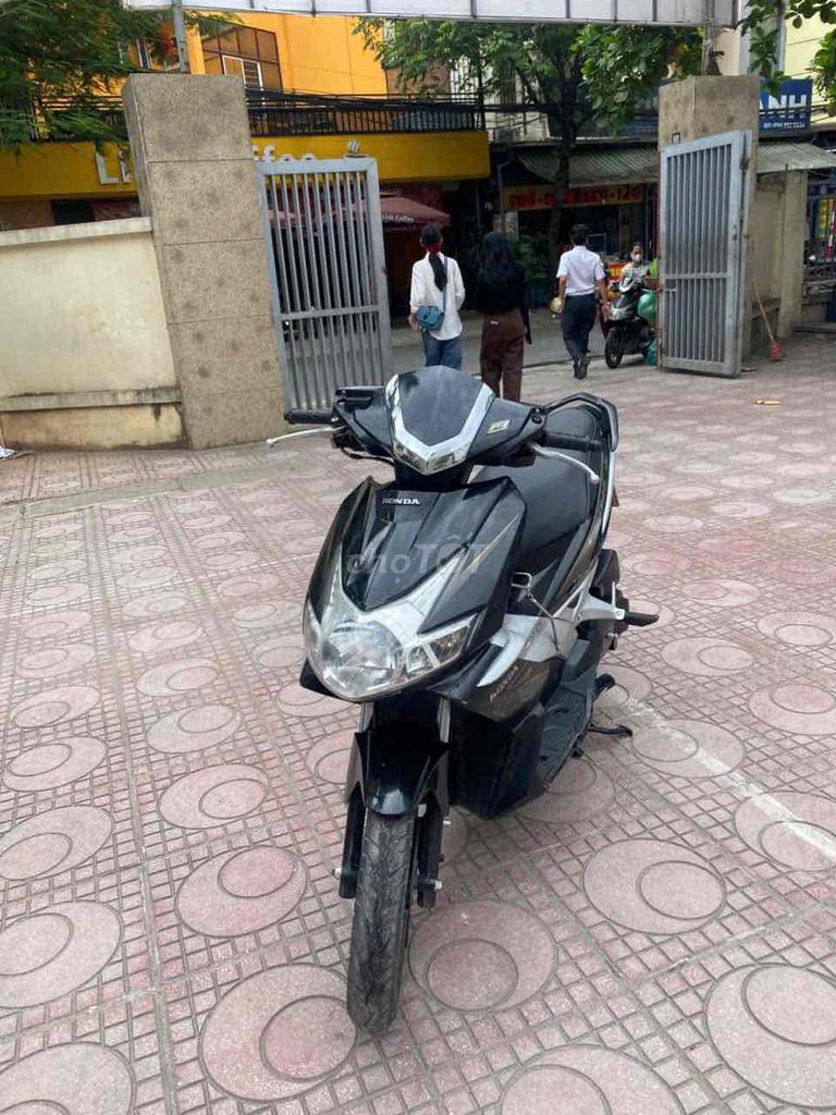 Honda Air Blade 2012 - ảnh 3