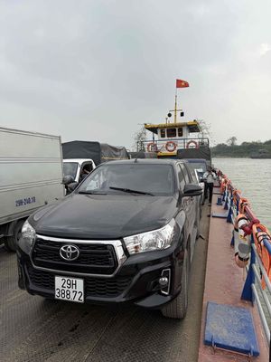 Toyota Hilux - ảnh 1