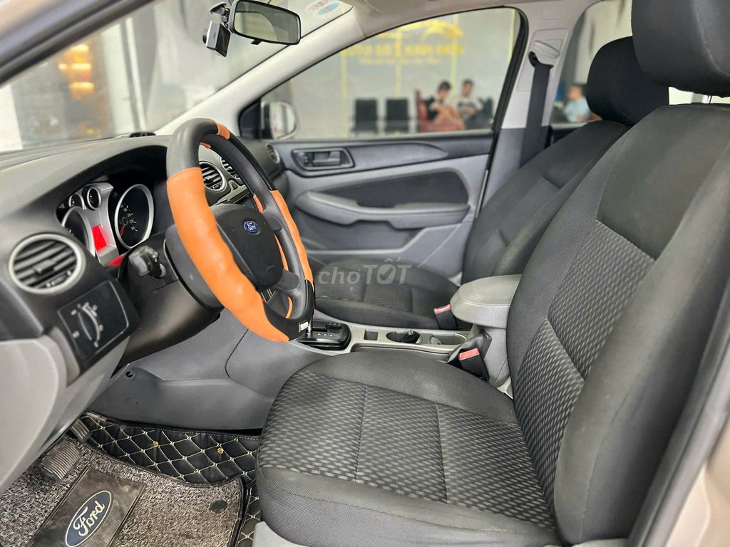 Ford Focus 2010 - ảnh 4