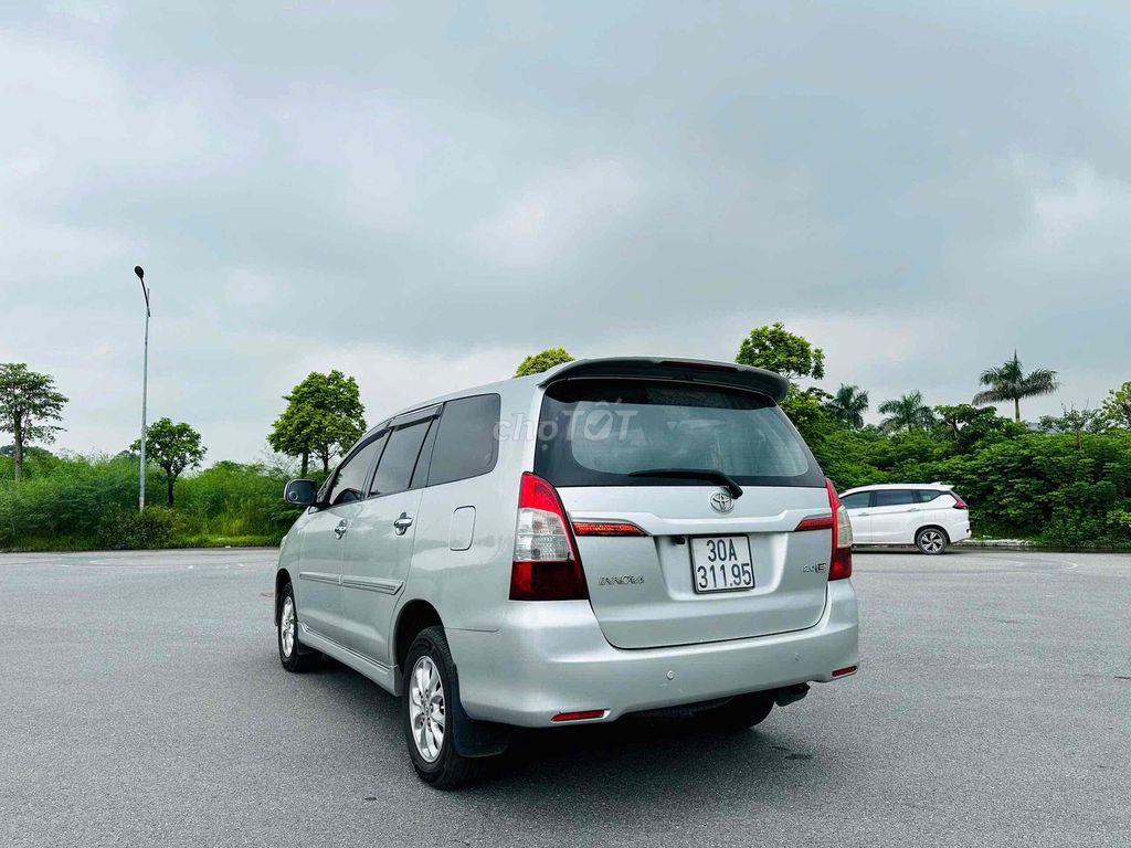 Toyota Innova 2014 - ảnh 3