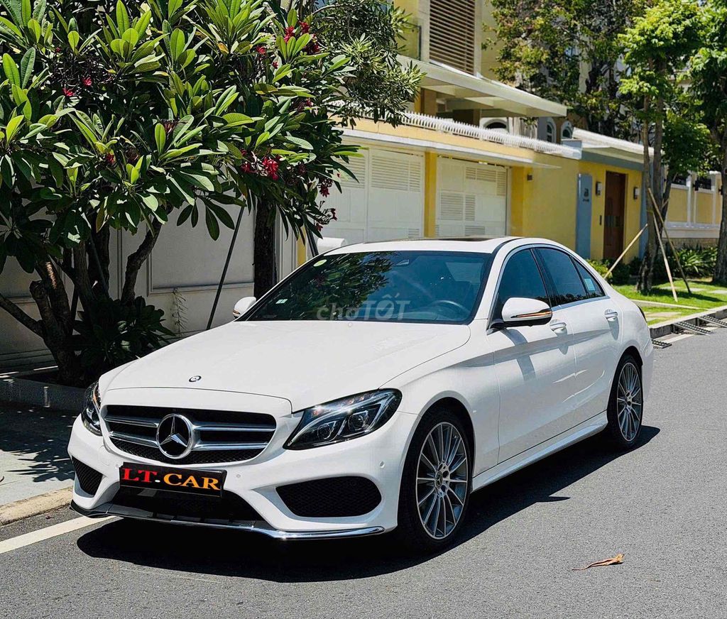 Mercedes-Benz 2017 - ảnh 1
