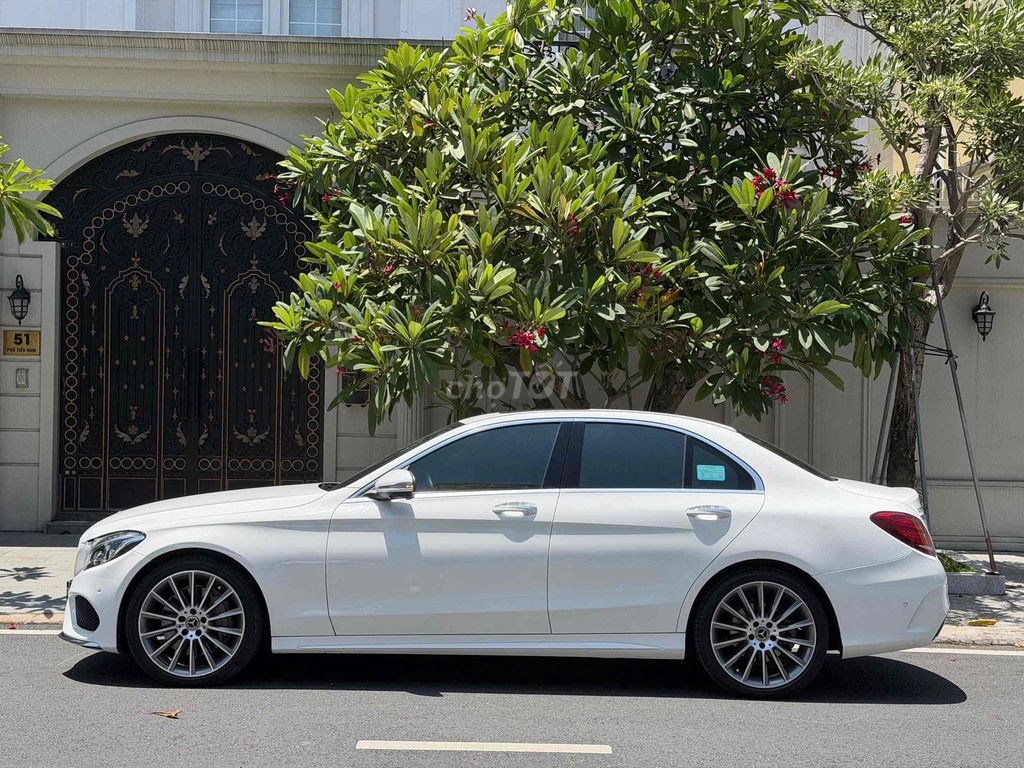 Mercedes-Benz 2017 - ảnh 3