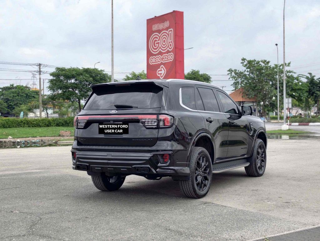 Ford Everest 2023 - ảnh 2