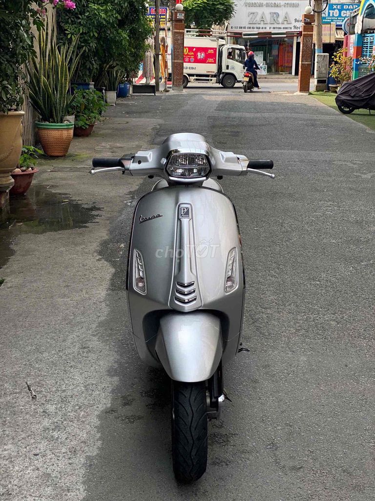 Piaggio Vespa 2017 - ảnh 1
