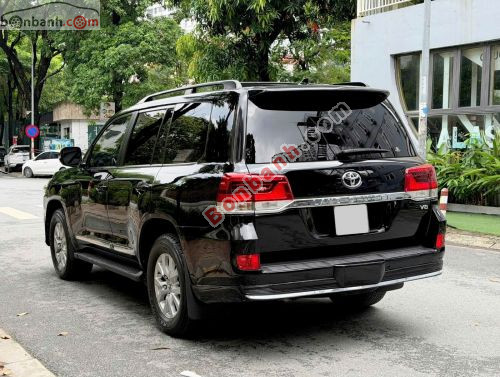 Toyota Land Cruiser 5.7 V8 2016 - ảnh 5