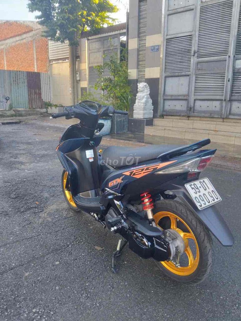 Yamaha Luvias 2015 - ảnh 3
