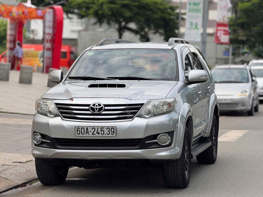 Toyota Fortuner 2015 - ảnh 3