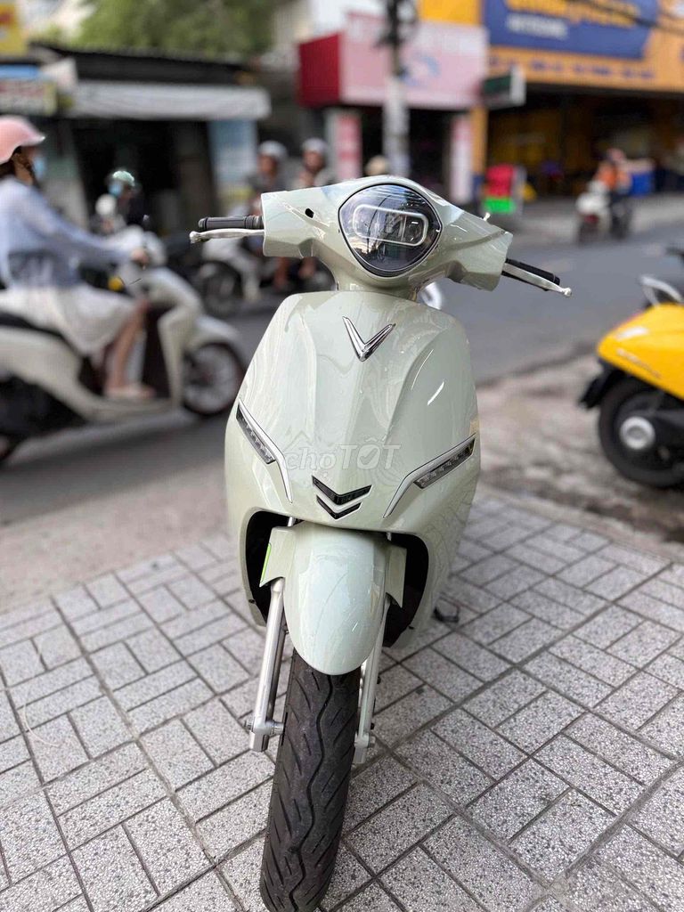 VinFast Feliz 2025 - ảnh 1