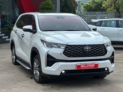 Toyota Innova Cross 2024 - ảnh 1