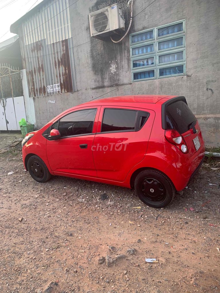 Chevrolet Spark 2017 - ảnh 2