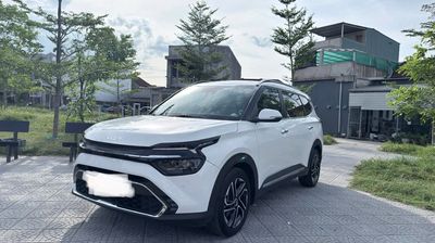 Kia Carens - ảnh 1