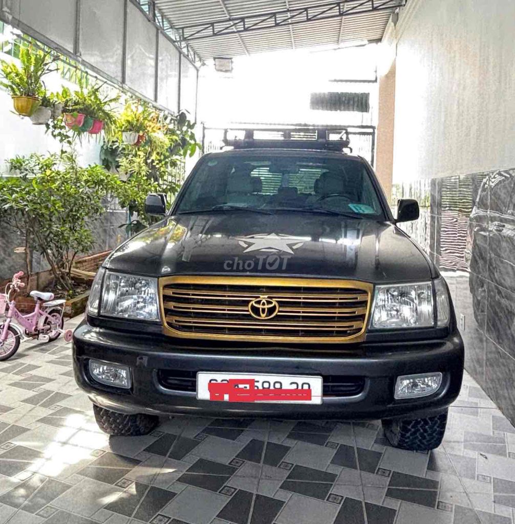Toyota Land Cruiser - ảnh 1
