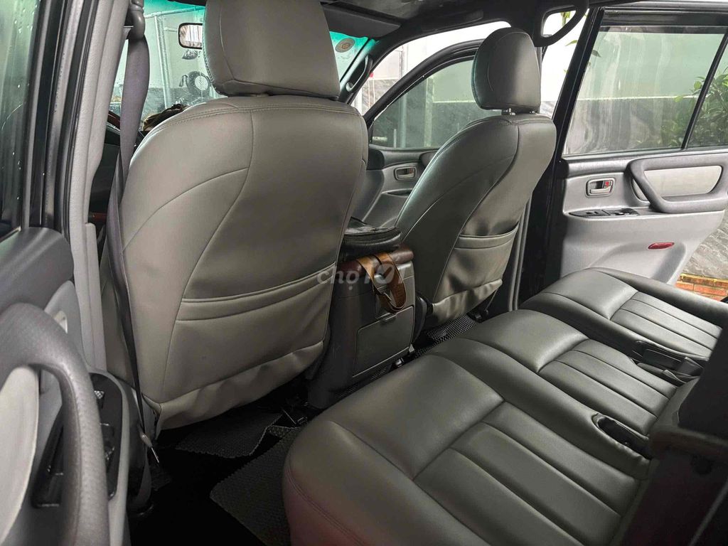 Toyota Land Cruiser - ảnh 4