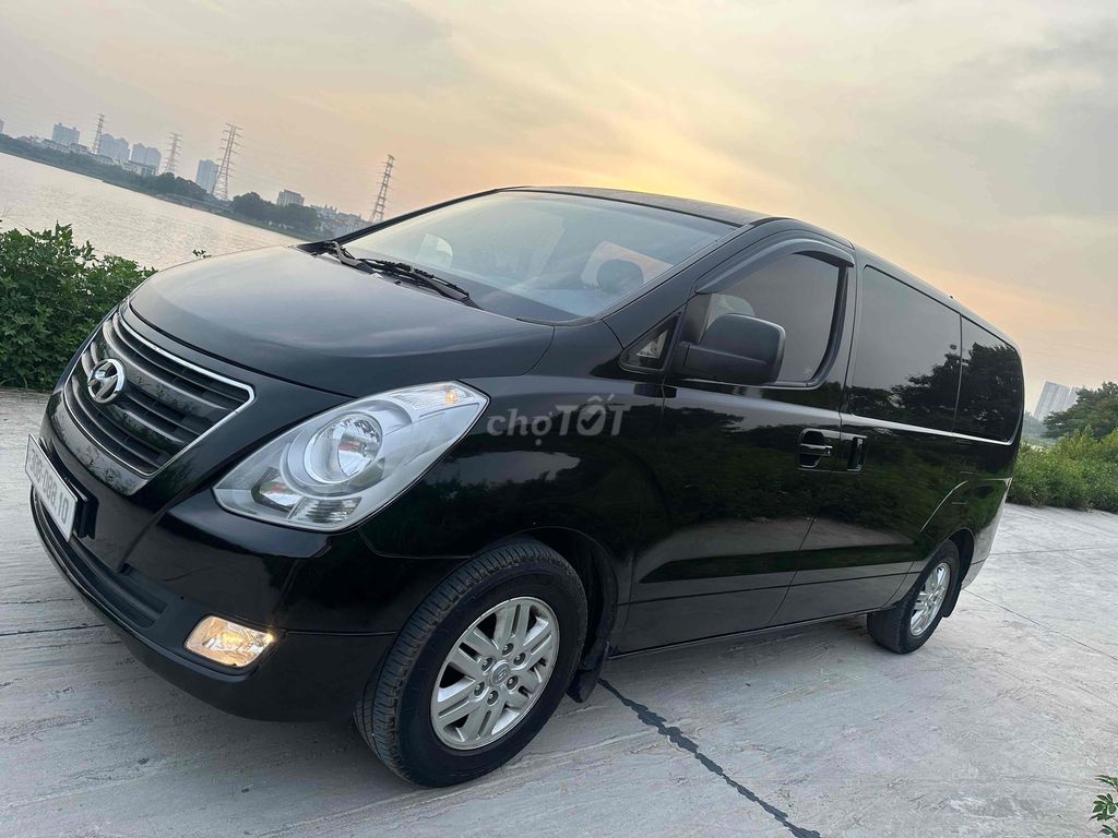 Hyundai Grand Starex 2016 - ảnh 1