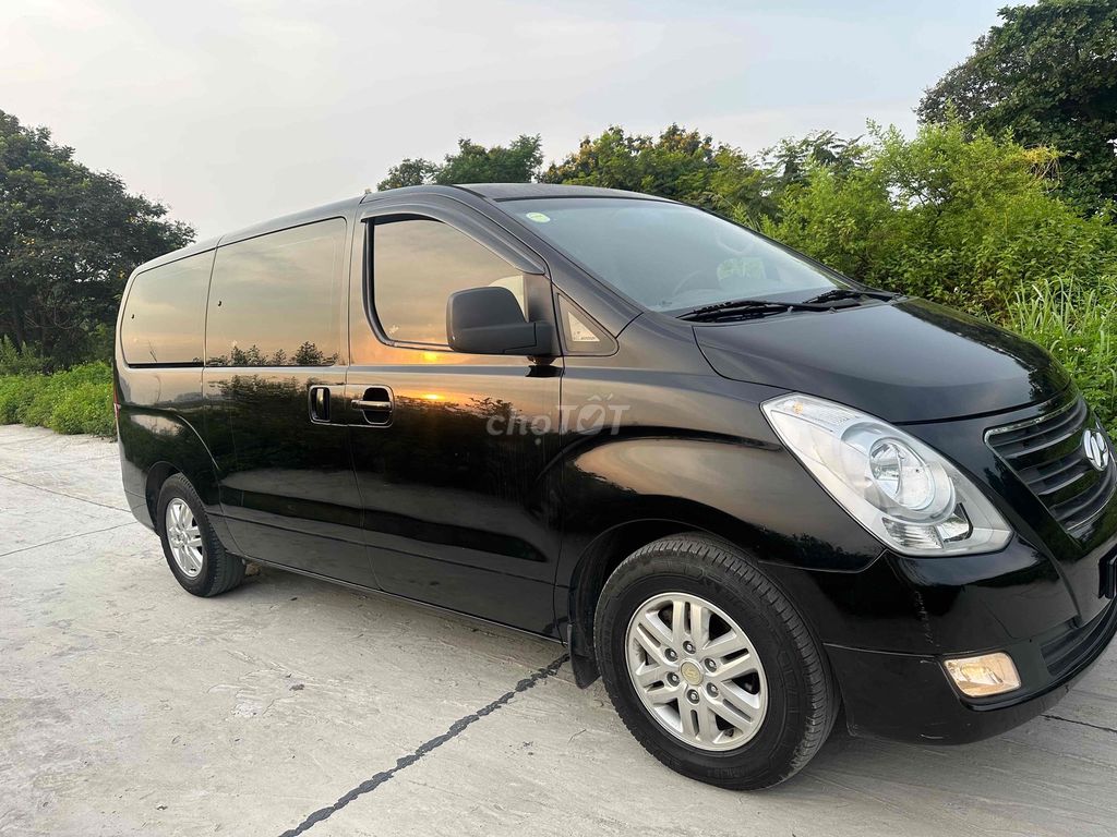 Hyundai Grand Starex 2016 - ảnh 2