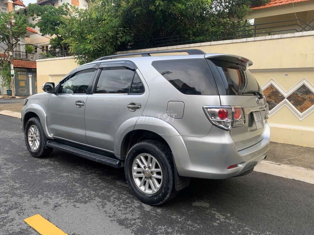 Toyota Fortuner 2014 - ảnh 3