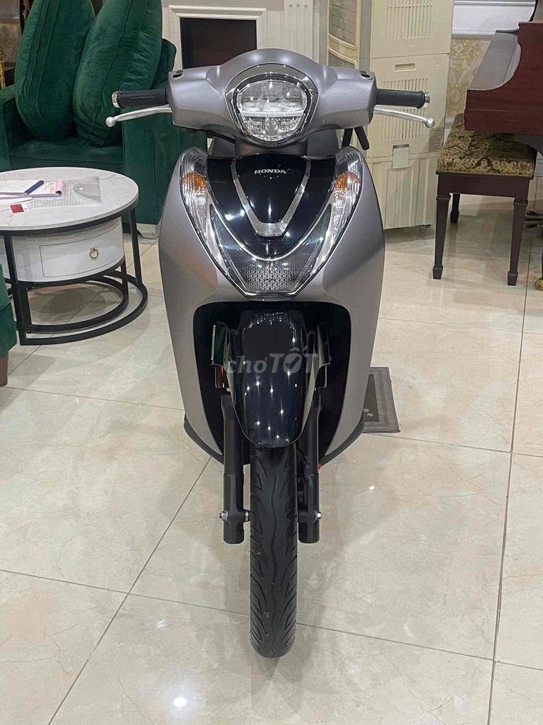Honda SH 2018 - ảnh 1
